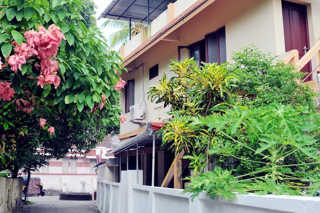 Bed and Breakfast Das Residency Kochi Exterior foto